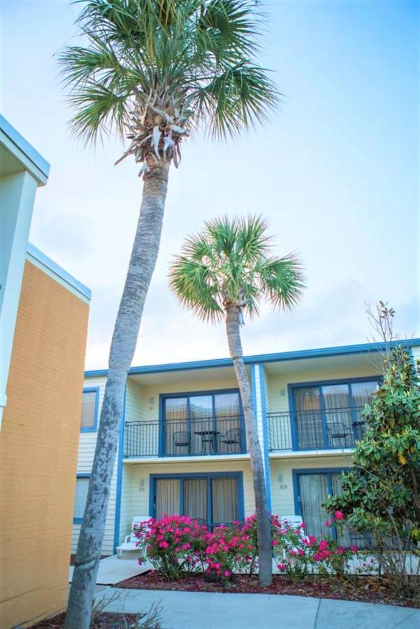 Royal Holiday Beach Resort Biloxi Exterior photo